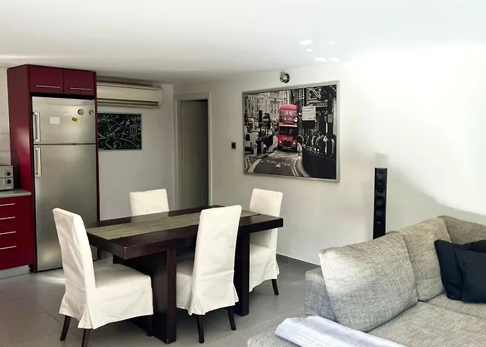 Glyfada\'S Luxury Apartment